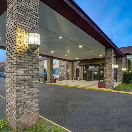 Travelodge By Wyndham Vernon Ct-2
