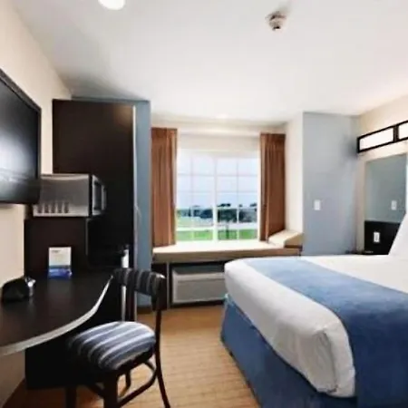 Three Rivers Inn & Suites-3