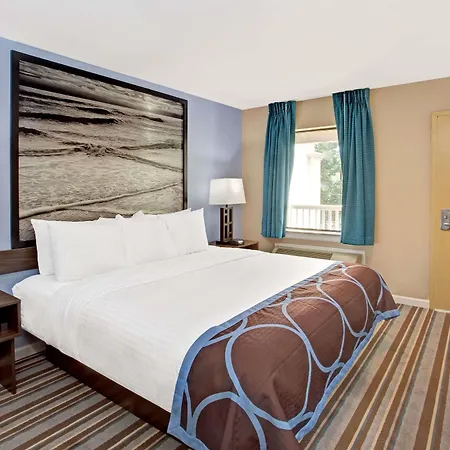 Super 8 By Wyndham Asbury Park-3