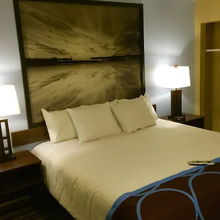 Super 8 By Wyndham Asbury Park-2
