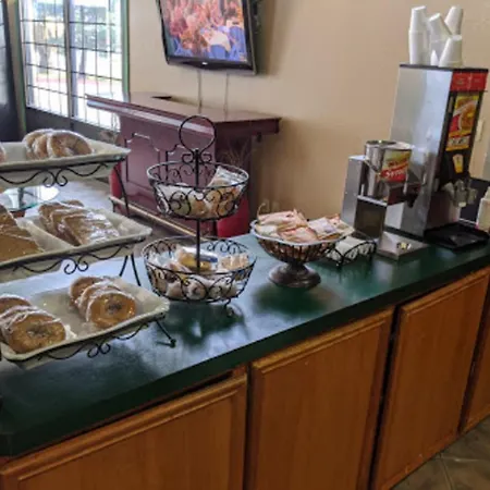 Atrium Inn-3