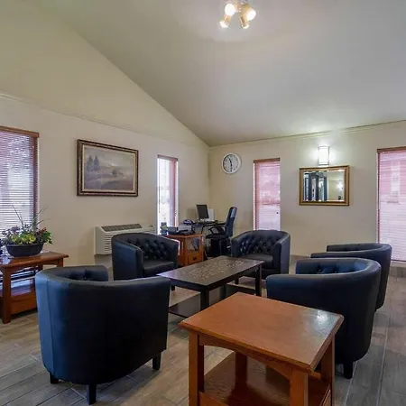 Super 8 By Wyndham Cheyenne Wy-2