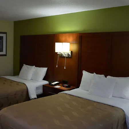 Quality Inn Savannah Midtown-3