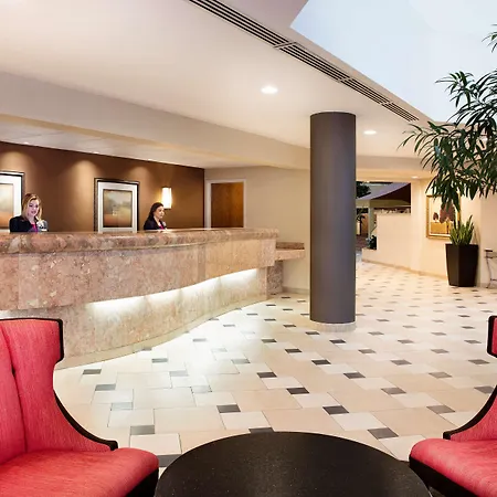 Embassy Suites Secaucus - Meadowlands-3