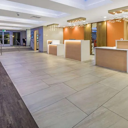 La Quinta By Wyndham Orange County Airport-3