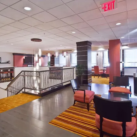 Hampton Inn & Suites Columbus-Downtown, Ohio-2