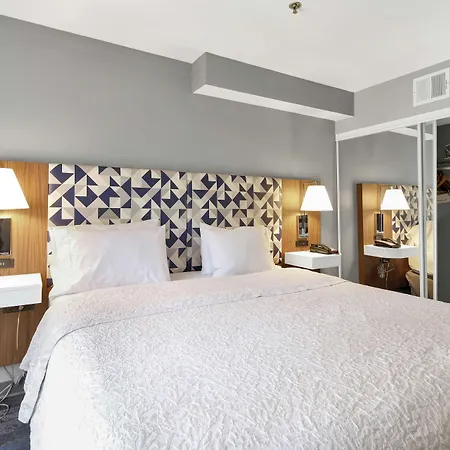 Express Inn-3