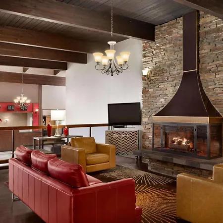 Ramada By Wyndham Spokane Airport-2