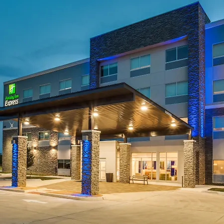 Hilton Garden Inn Denton-3