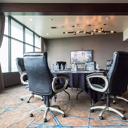 Holiday Inn Long Beach - Airport By Ihg-3