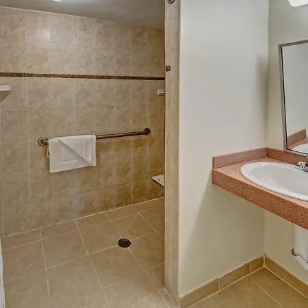 Holiday Inn Hotel Port Of Miami-Downtown By Ihg-2