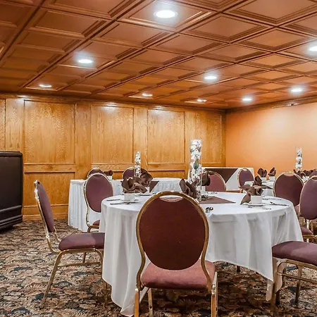 Quality Hotel & Suites At The Falls-2