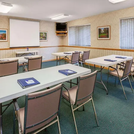 Baymont By Wyndham Midland-2