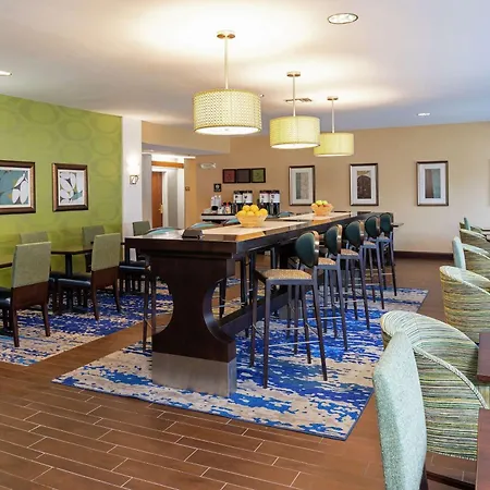 Hampton Inn East Lansing-3