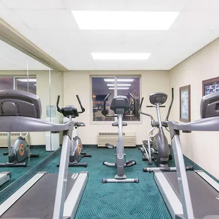 Baymont By Wyndham Jonesboro-2