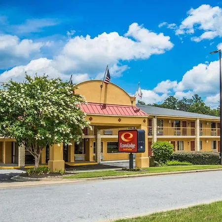 Econo Lodge Inn & Suites Columbus Near Fort Benning-2
