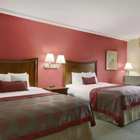 Ramada By Wyndham Raleigh-2