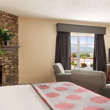 Ramada By Wyndham Pigeon Forge North-2