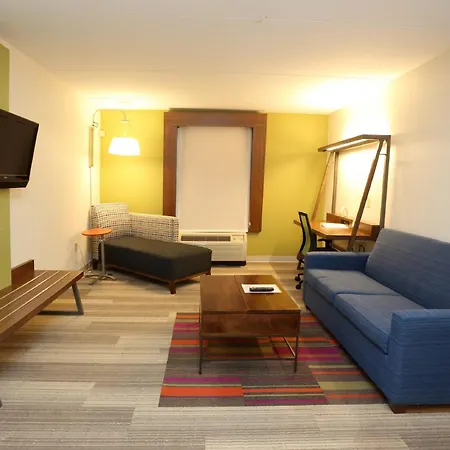 Holiday Inn Express & Suites Newport News By Ihg-2