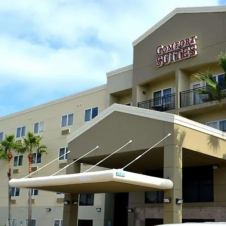 Comfort Suites Beachside-3