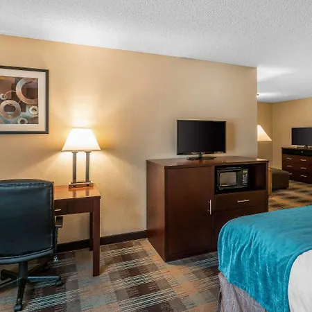 Clarion Inn Near Jblm-2