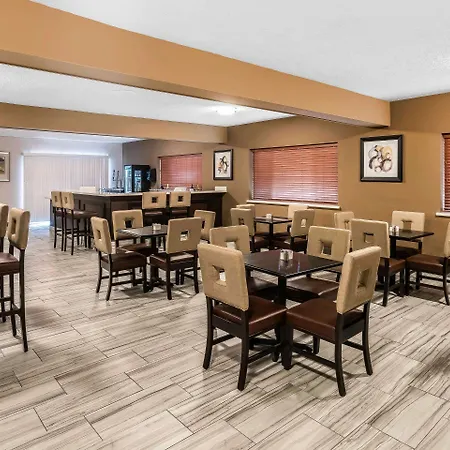 Clarion Inn Near Jblm-3