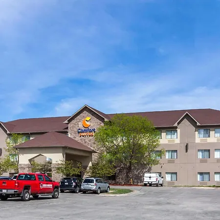 Comfort Suites Omaha East-Council Bluffs-3