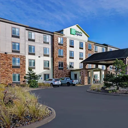 Holiday Inn Express Newport By Ihg-3