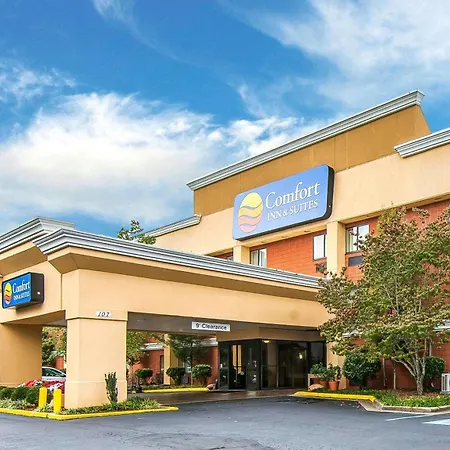 Best Western Plus Cleveland Inn & Suites-2