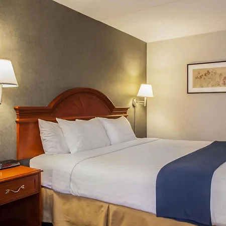 Quality Inn & Suites St Charles -West Chicago-2