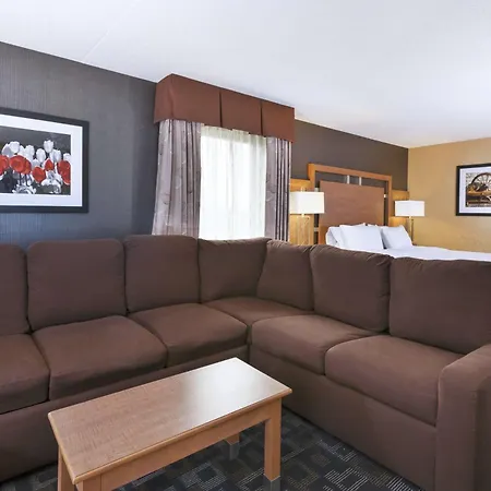 Hampton Inn Clinton-3