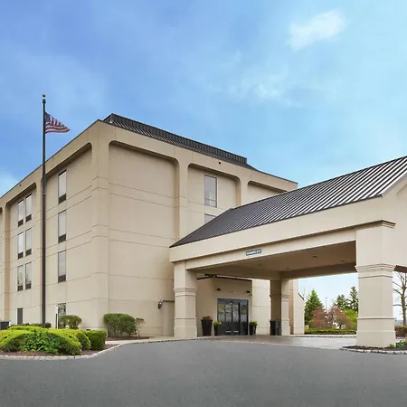 Hampton Inn Clinton-2