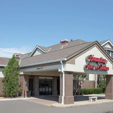Hampton Inn & Suites Kansas City-Merriam-2