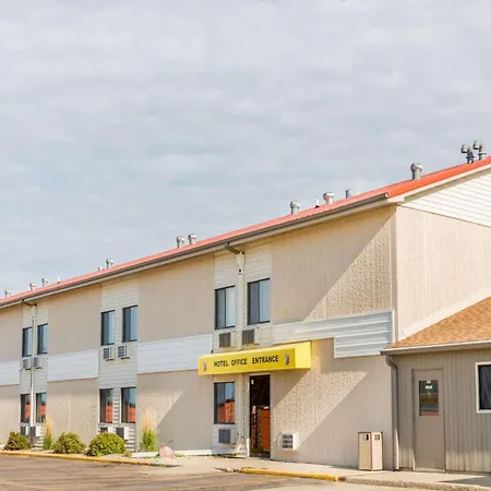 Super 8 By Wyndham Luverne-2