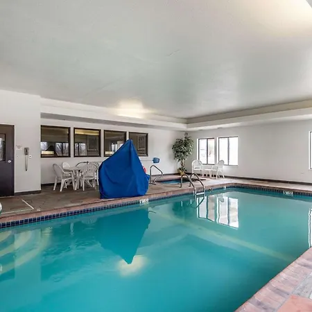 Quality Inn & Suites Bethany-2