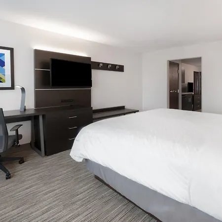Holiday Inn Express & Suites Trinidad By Ihg-3
