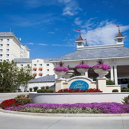 Cedar Point Hotel Breakers-3