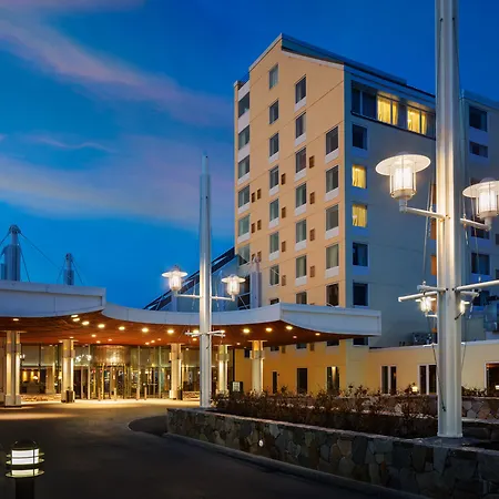 Newport Harbor Island Resort-2