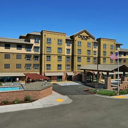 Oxford Suites Paso Robles-3