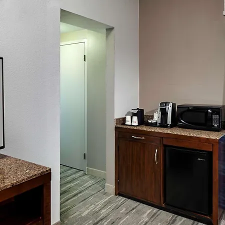 Hilton Garden Inn Omaha Downtown-Old Market Area-2