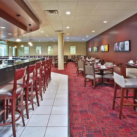 Holiday Inn - Manitowoc-3