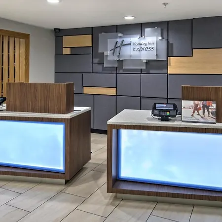 Holiday Inn Express & Suites Crossville By Ihg-3
