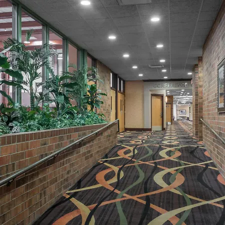 Holiday Inn & Suites St. Cloud By Ihg-2