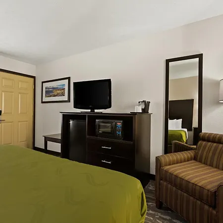 Quality Inn Traverse City-3