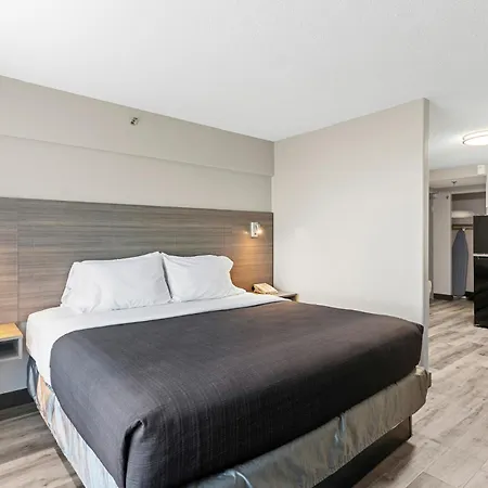 Travelodge Hotel By Wyndham Saskatoon-3