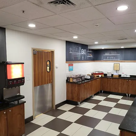 Hampton Inn Billings-3