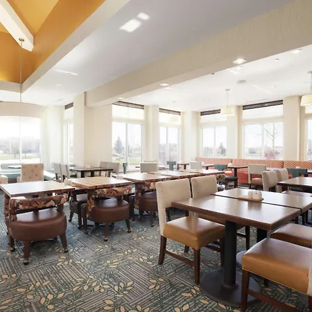 Hilton Garden Inn Fargo-3