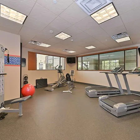 Hampton Inn & Suites Buffalo-3