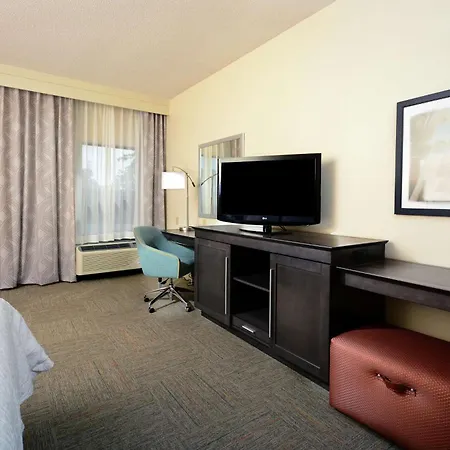 Hampton Inn Martinsville-3