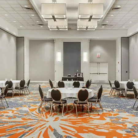 Doubletree By Hilton Little Rock-3